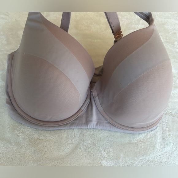Women's Victoria’s Pink Body by Victoria Bra (38DDD) - Picture 2 of 6